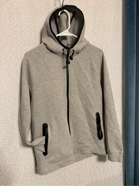 Men's Light Gray Zip-Up Hoodie Sweatshirt